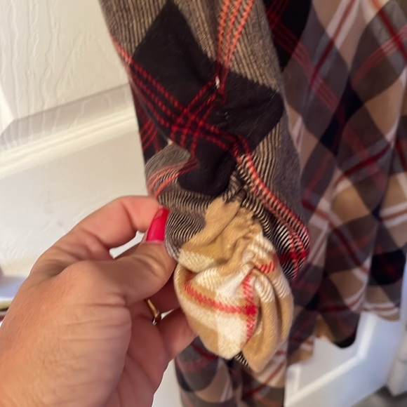 Plaid soft dress size S with removable scarf - Picture 4 of 8